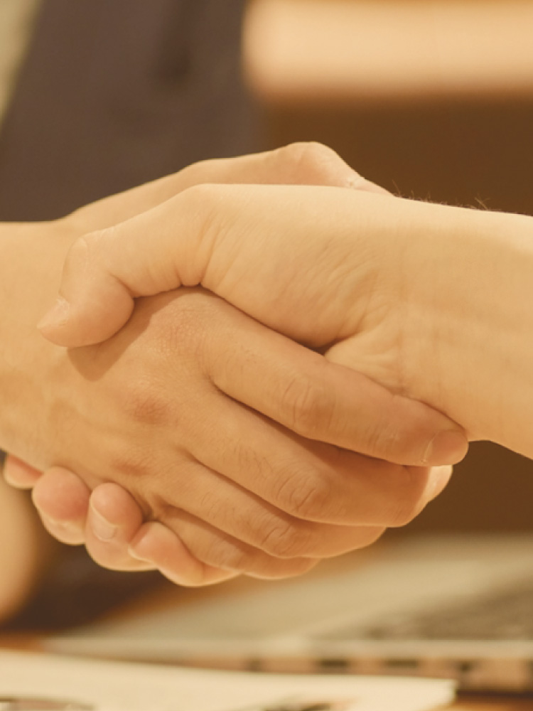 「人を大切にする企業づくり」を目指して、
    企業と労働者をサポートいたします。